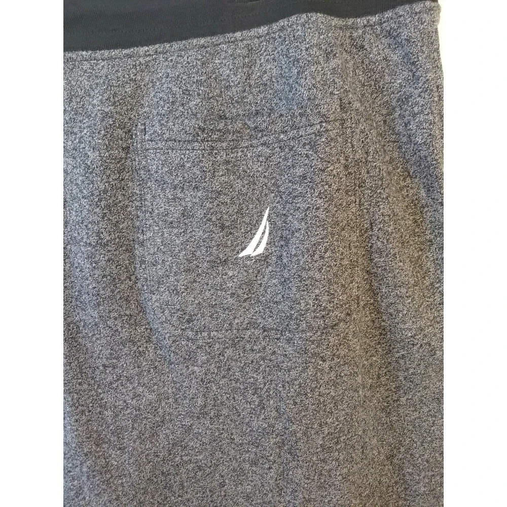 NWT  Nautica Mens Fleece Knit Logo Shorts Stone Grey Heather 2XL  Org $54 NWT